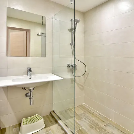 Ihotel Sunny ساني بيتش