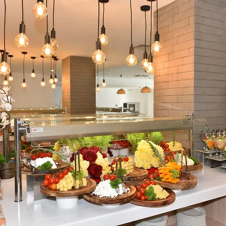 Ihotel Sunny ساني بيتش